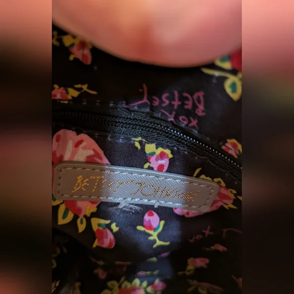 Betsey Johnson Elegant Gray Bow Accent Women's Bag - Picture 4 of 9